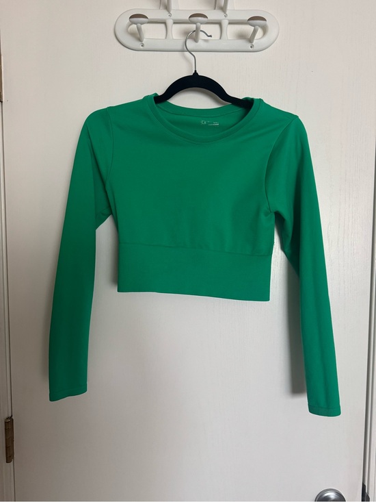 aerie Tops - aerie Bright Green Long-Sleeve Cropped Top